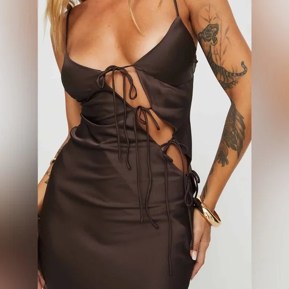 Princess Polly Satin Maxi Dress - Picture 3 of 3